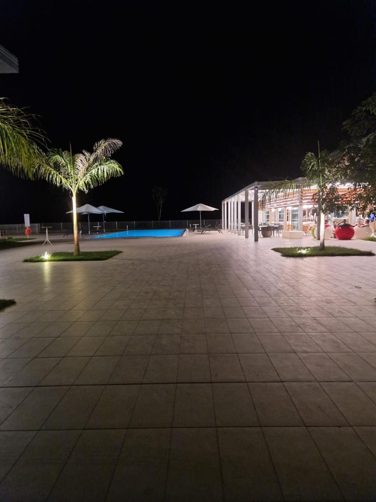 Ibis Styles Mayotte Aeroport Pamandzi Exterior foto
